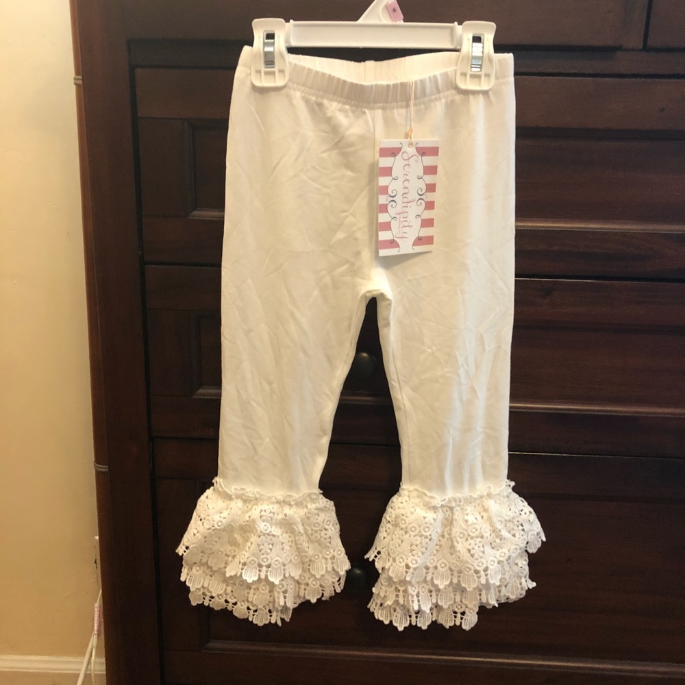 Pants with ruffled bottom